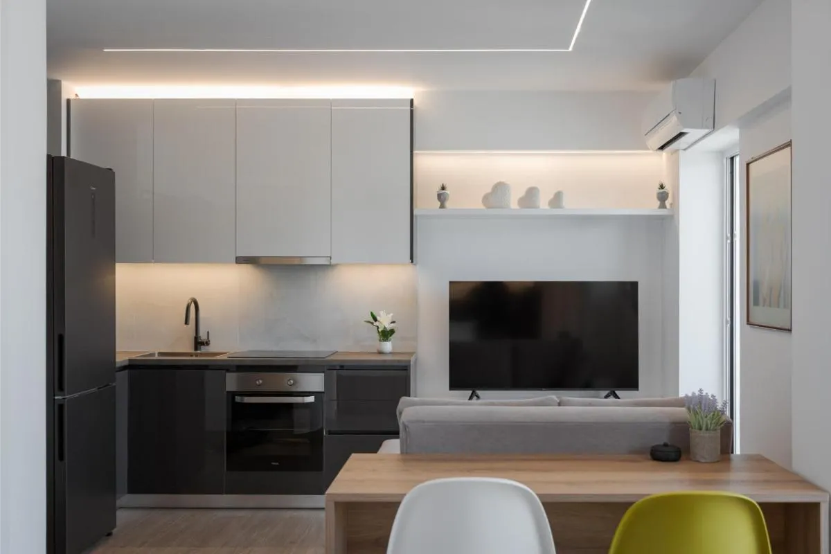 Image 4 of Athenian Riviera Seaside Suite