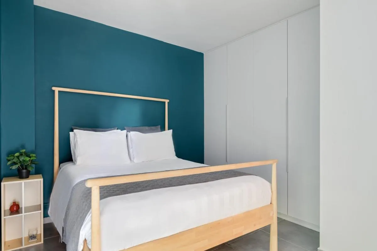 Image 2 of Athenian Stylish Living
