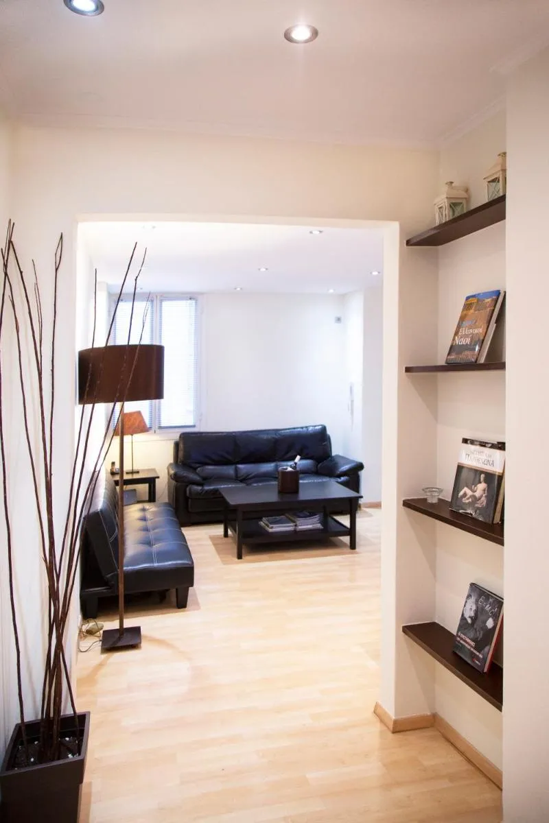 Image 5 of Athens Best location, 6 Ermou street, Syntagma square