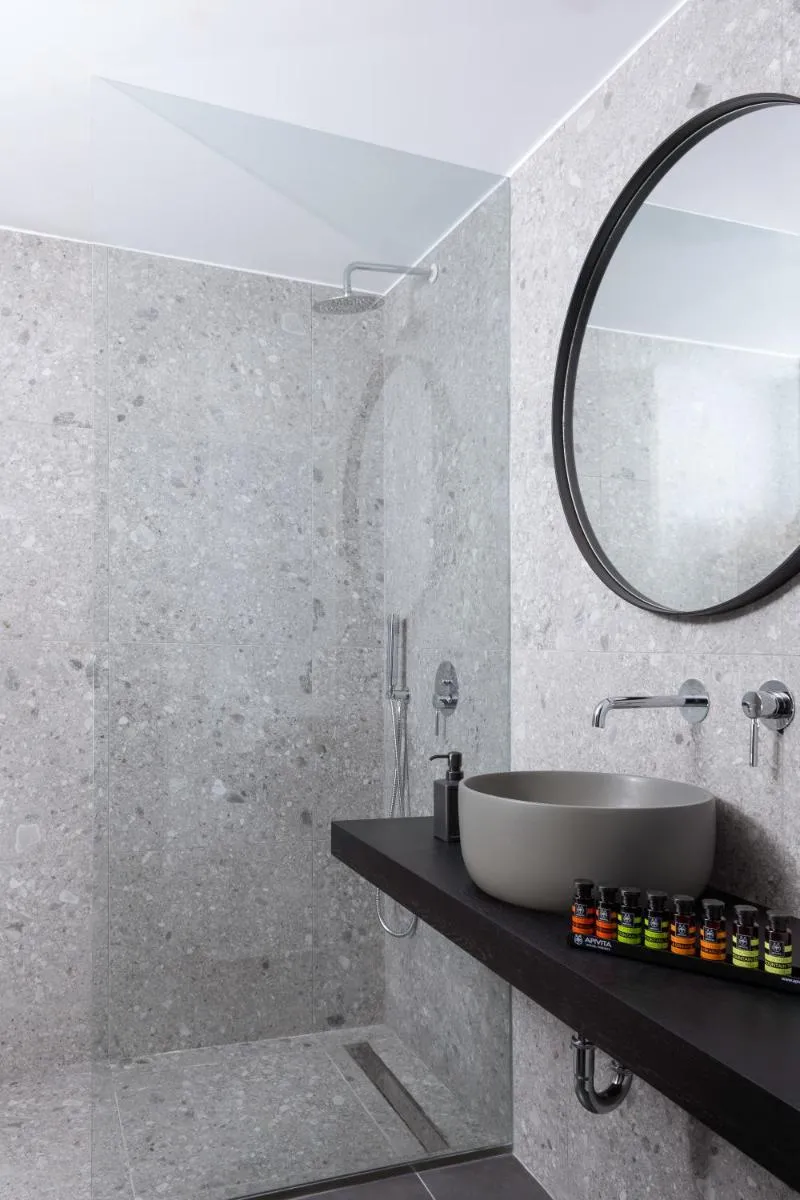 Image 3 of Azur Suites
