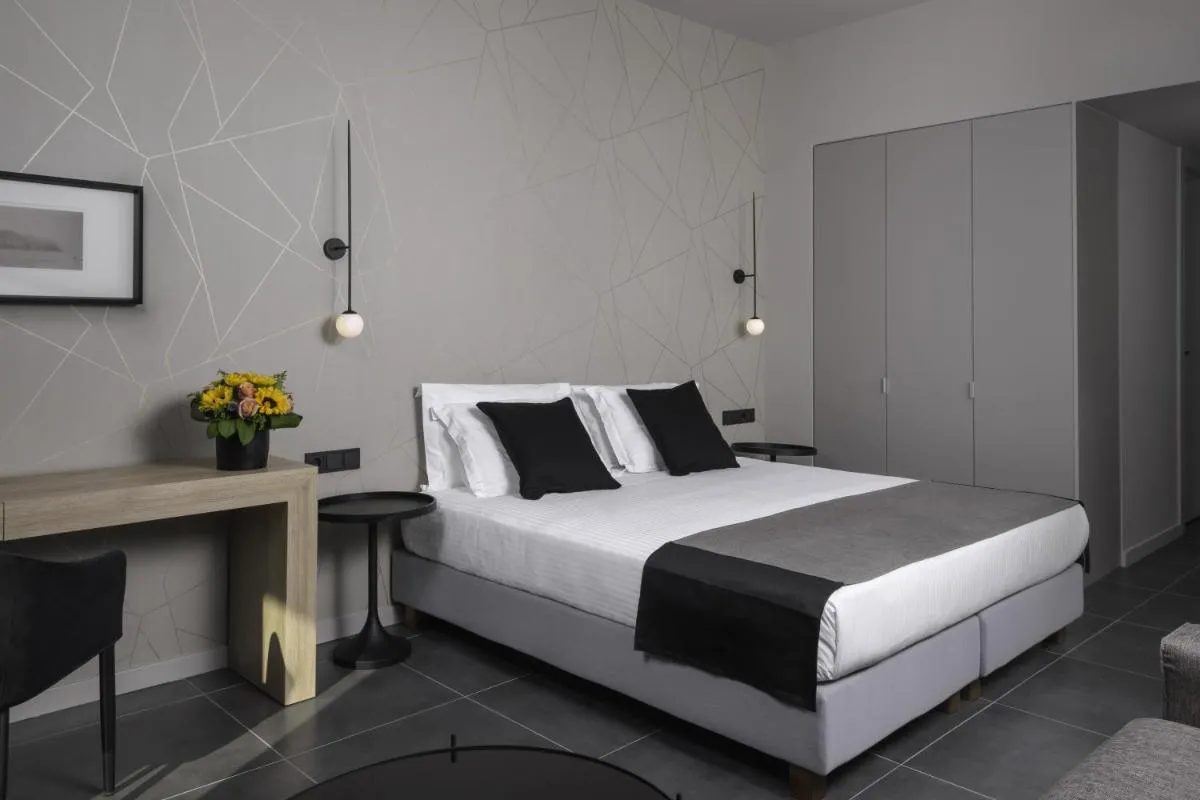 Image 5 of Azur Suites