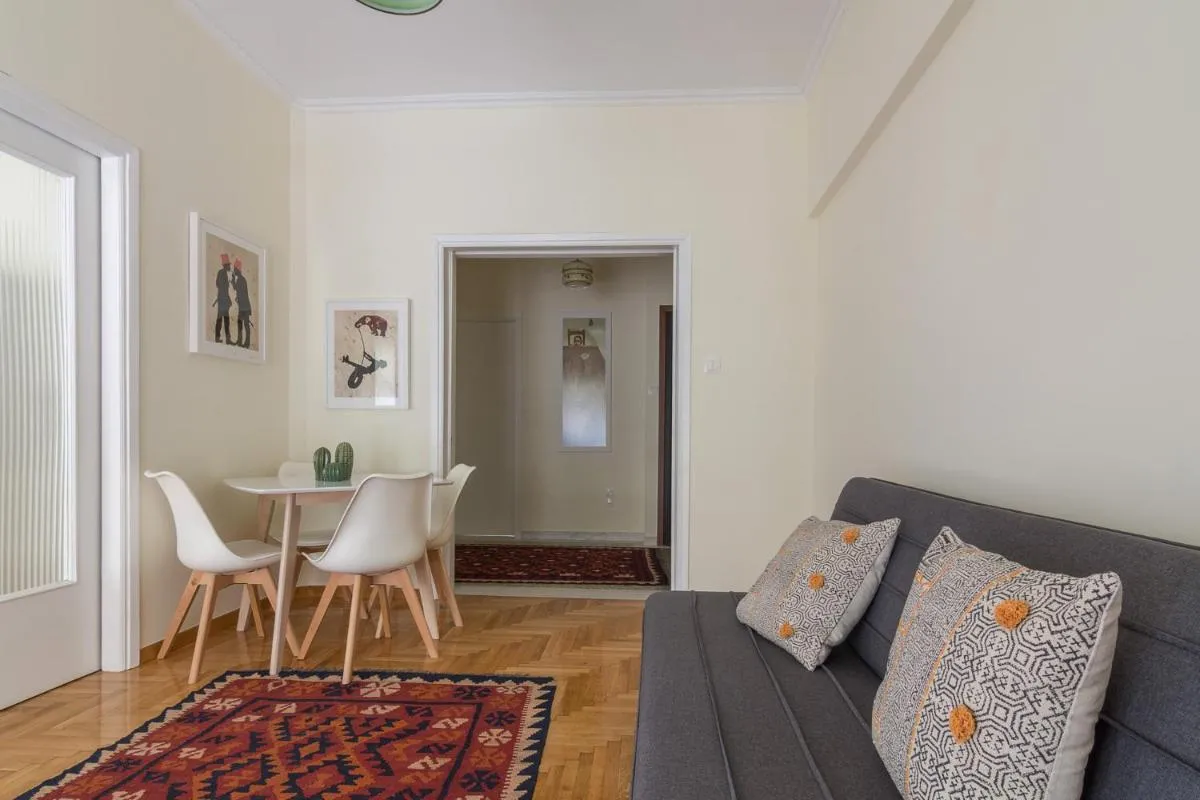 Image 3 of Bright and Spacious 2-bedrooms Apartment in Athens