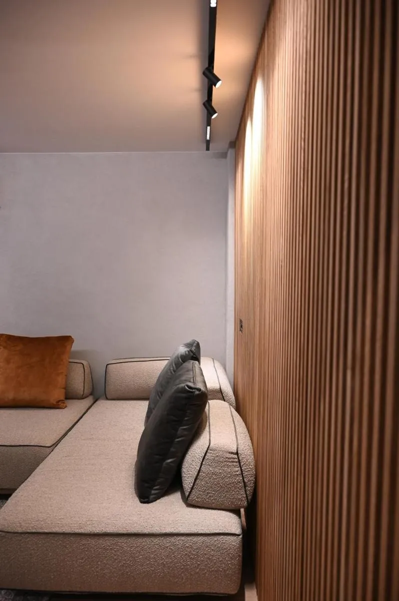 Image 6 of Cocoon Athenian Riviera by Neuvel