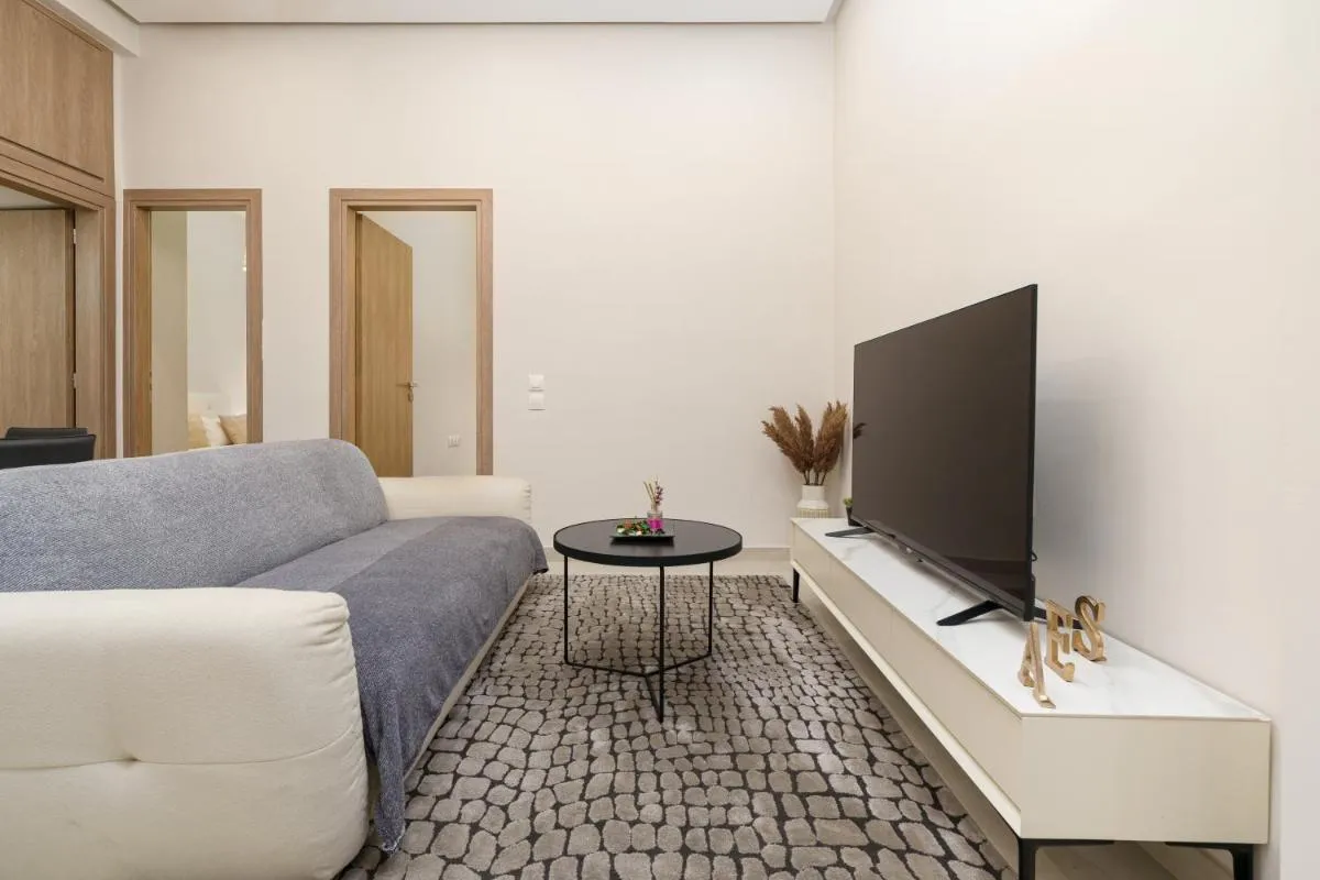 Image 4 of Cozy New Apartment Nearby Metro