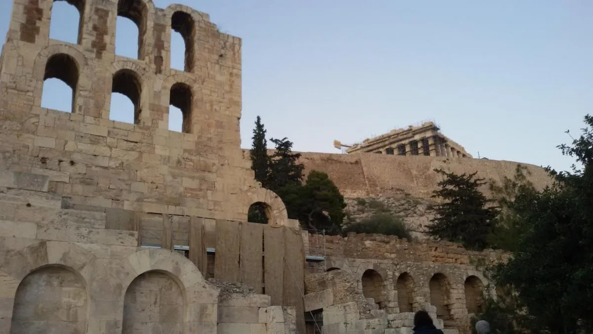 Image 2 of Elegant House Under Acropolis
