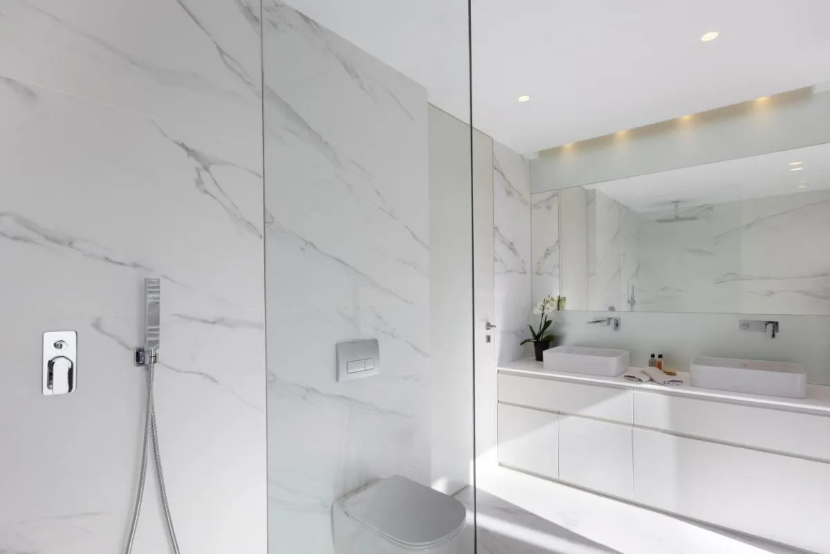 Image 2 of Elegant Penthouse Acropolis View