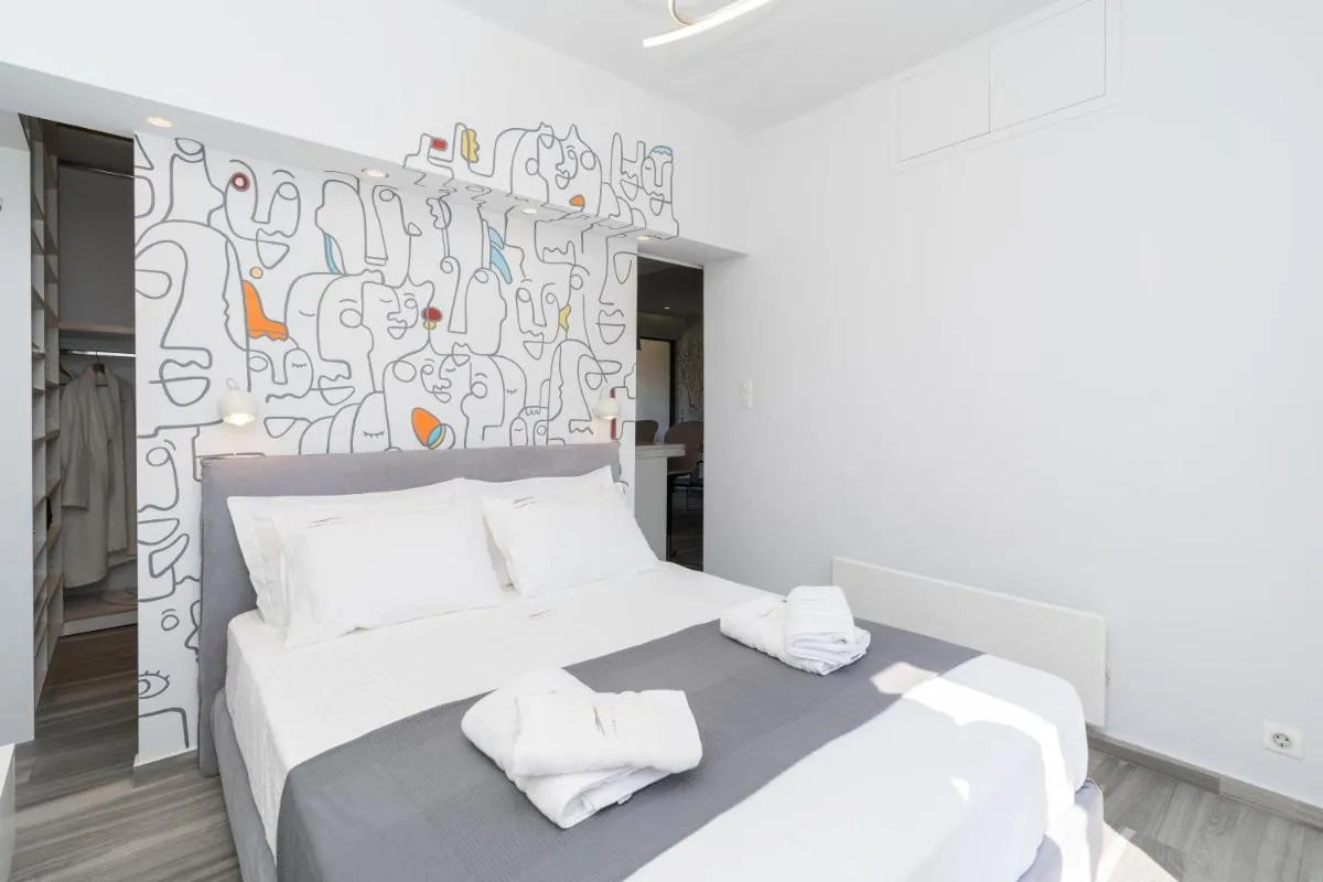 Image 6 of Elegant Suite – Acropolis