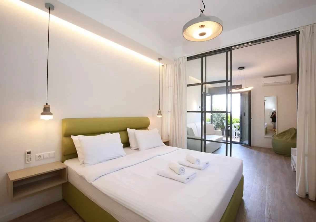 Image 6 of Emily in Athens – Central chic flat with terrace Syntagma E1