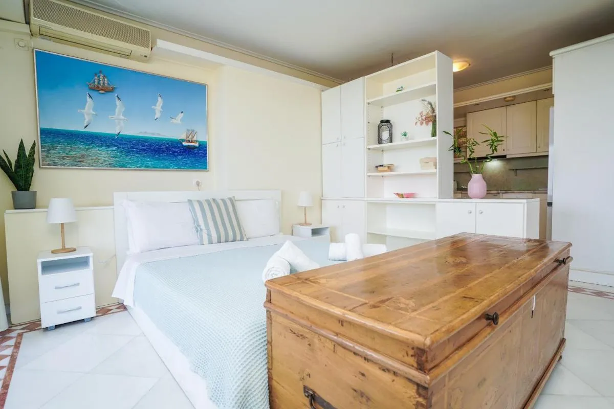 Image 2 of Endless Blue Studio in Glyfada