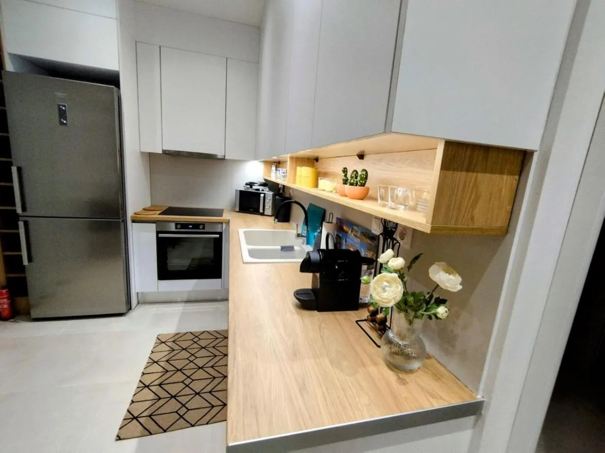 Image 3 of Floral Home 1 – Ground floor apt with courtyard and private parking!