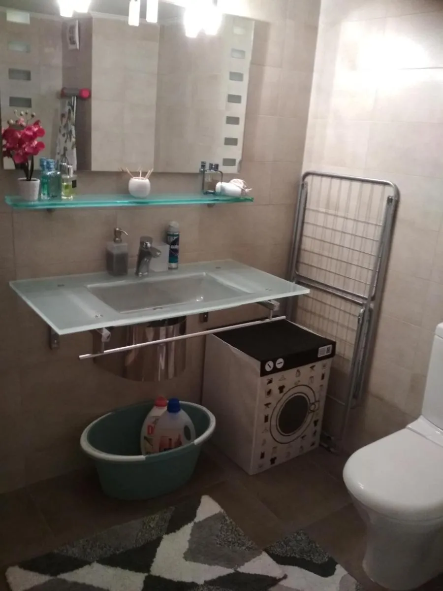 Image 4 of George’s Apartment