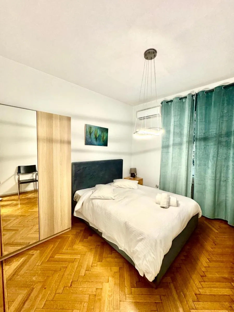 Image 3 of Hestia Anemone – Spacious Apartment in Kolonaki