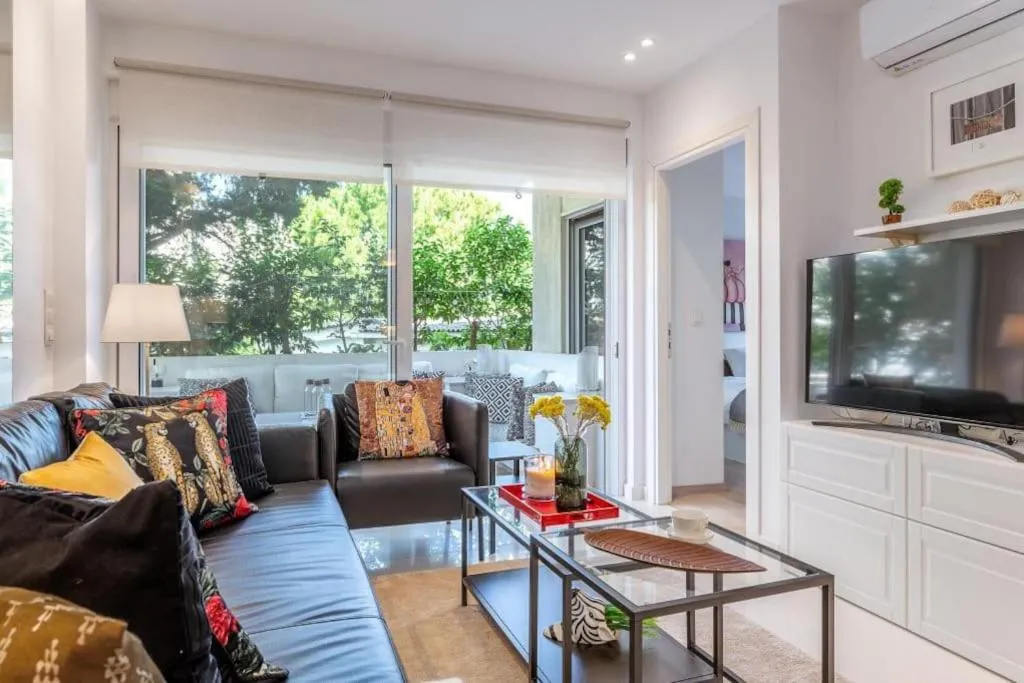 Image 4 of Hidden Gem: 2BR Artistic Retreat in Glyfada Center