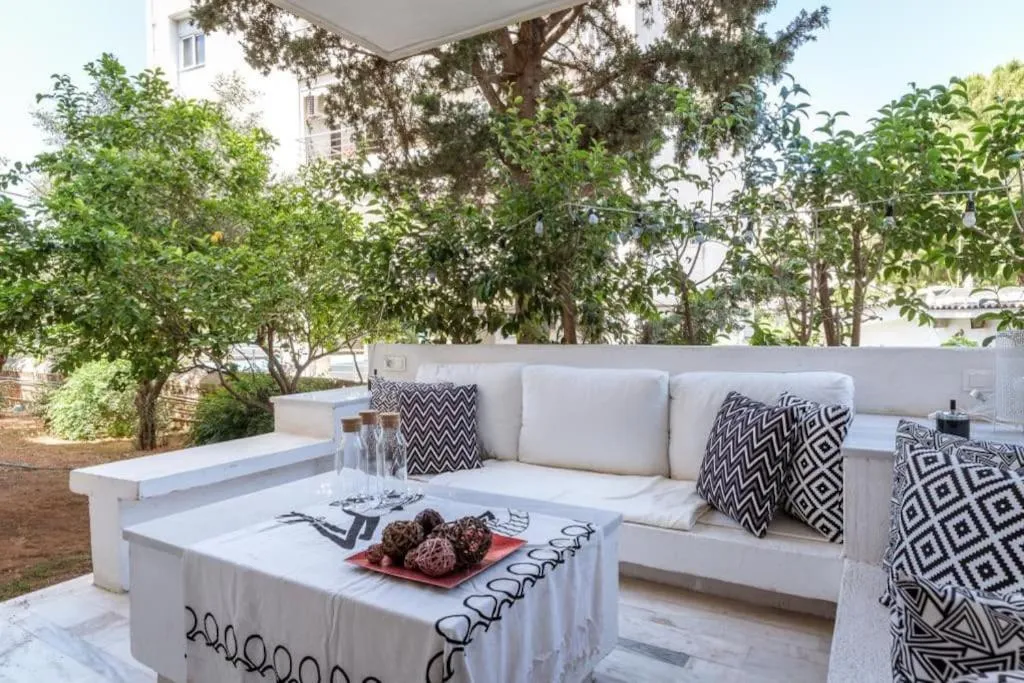 Image 5 of Hidden Gem: 2BR Artistic Retreat in Glyfada Center