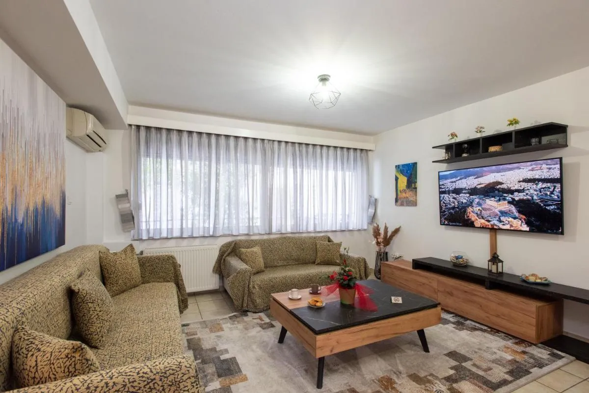 Image 2 of KG Acropolis Escape Spa Apartment