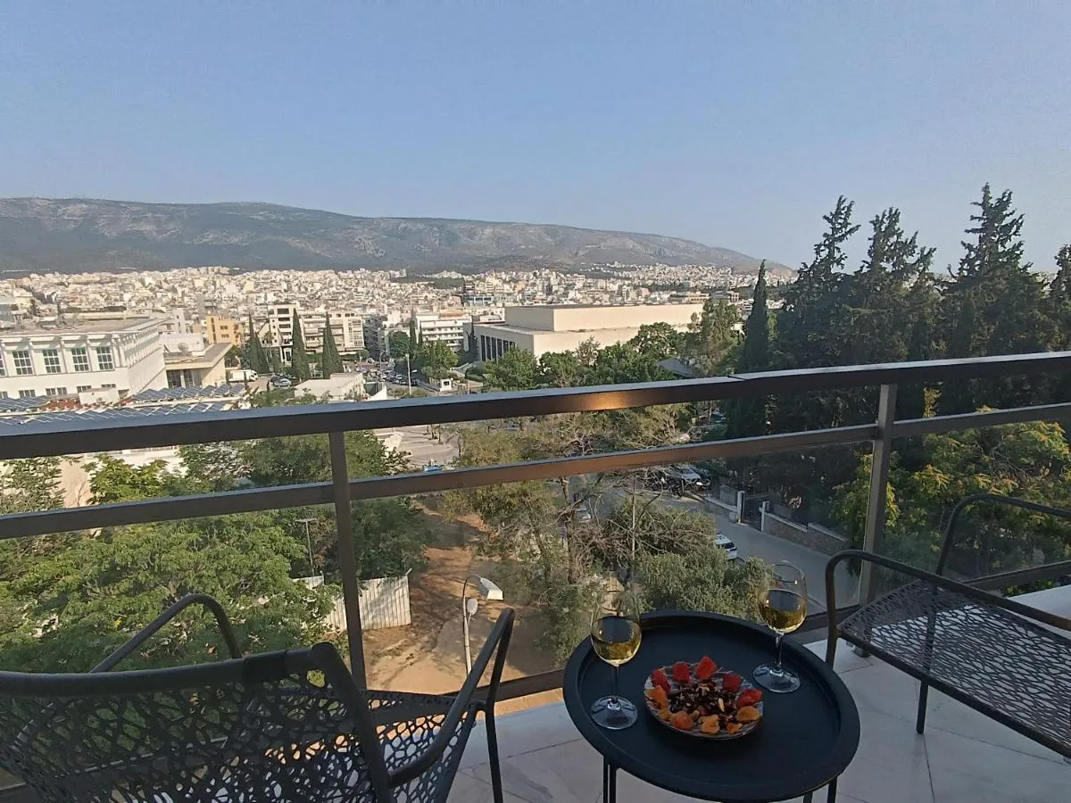 Image 2 of KOLONAKI ERCOLE APARTMENT