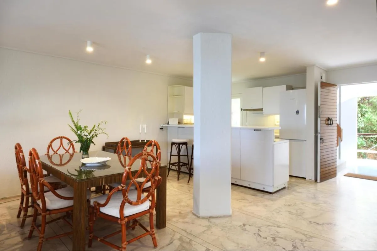 Image 4 of Kavouri Flat