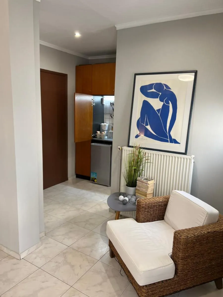 Image 3 of Living near Acropolis by Sylvia Staikou at Nikis str