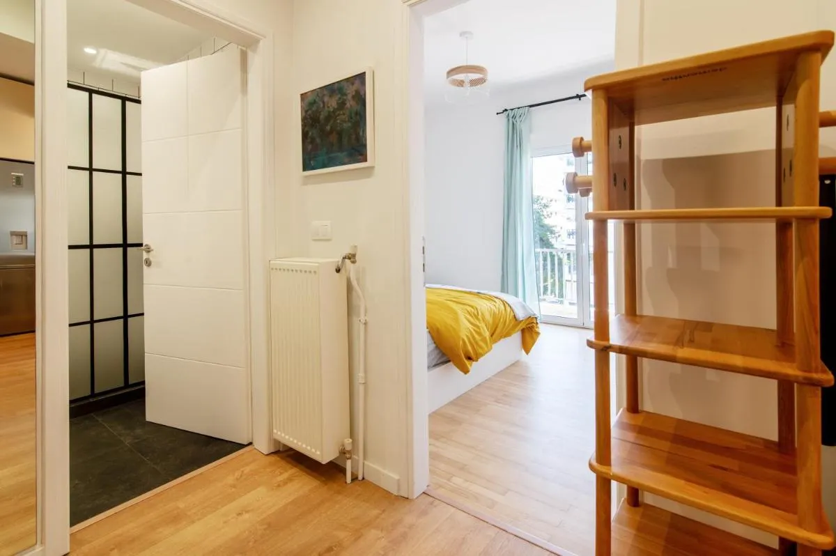 Image 5 of Luxury 1-Bedroom Apartment by the Sea in Athens