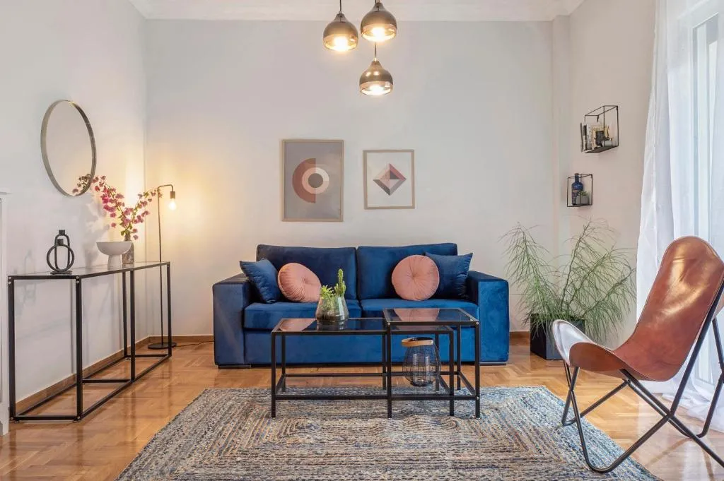 Image of Luxury 2 bdroom apt- Megaro Mousikis