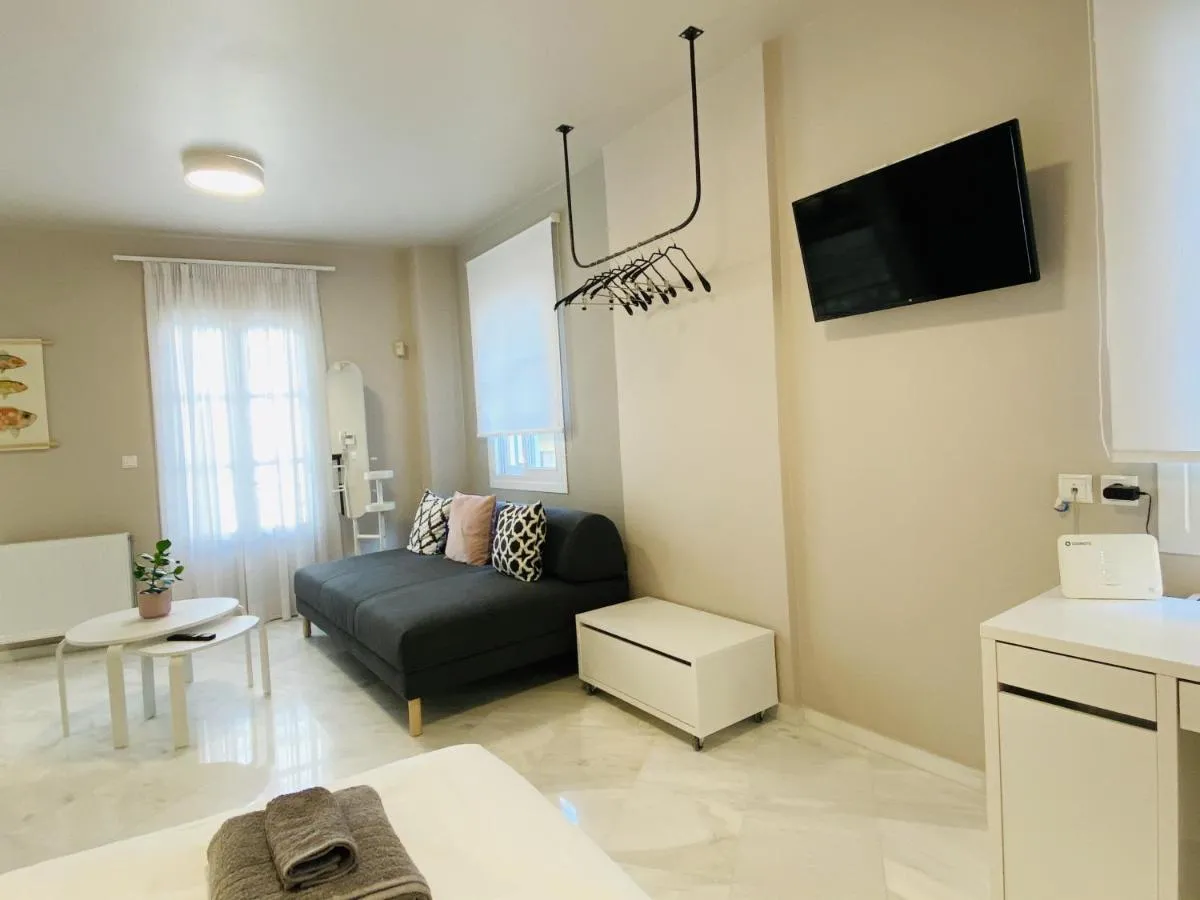 Image 4 of Luxury Studio in Historical Center, Syntagma-Plaka