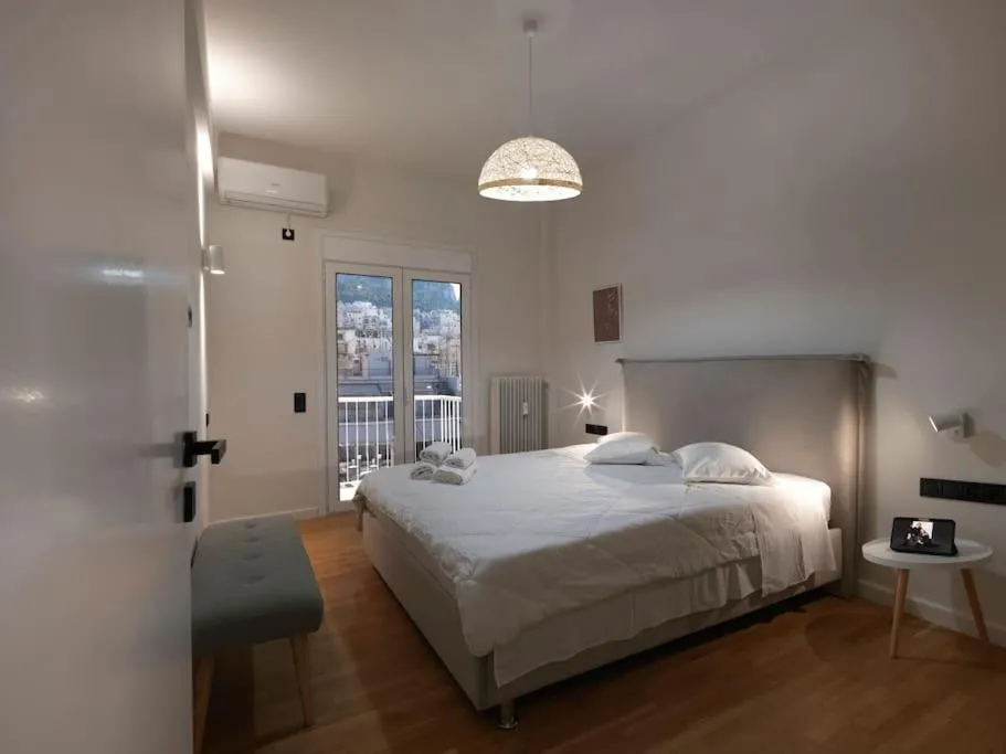 Image 6 of Lycabettus view apartment