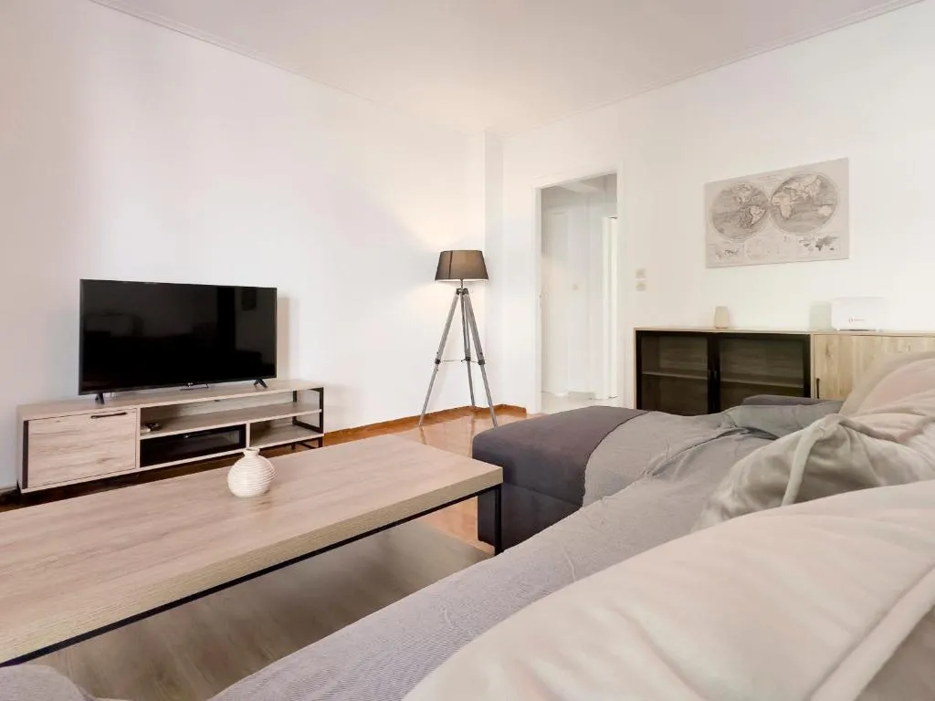 Image of Metamorfoseos Spacious 120sqm apt in Alimos