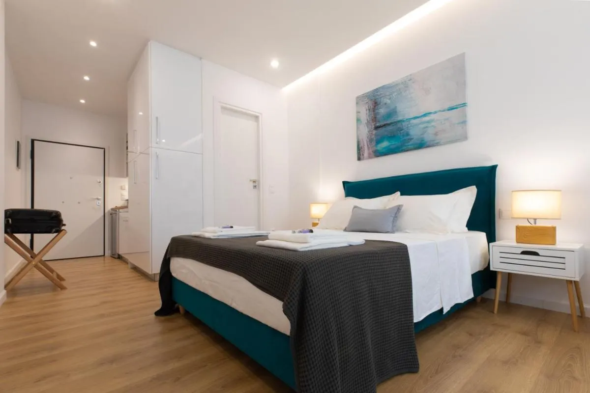 Image 5 of Minimal apartment in Plaka