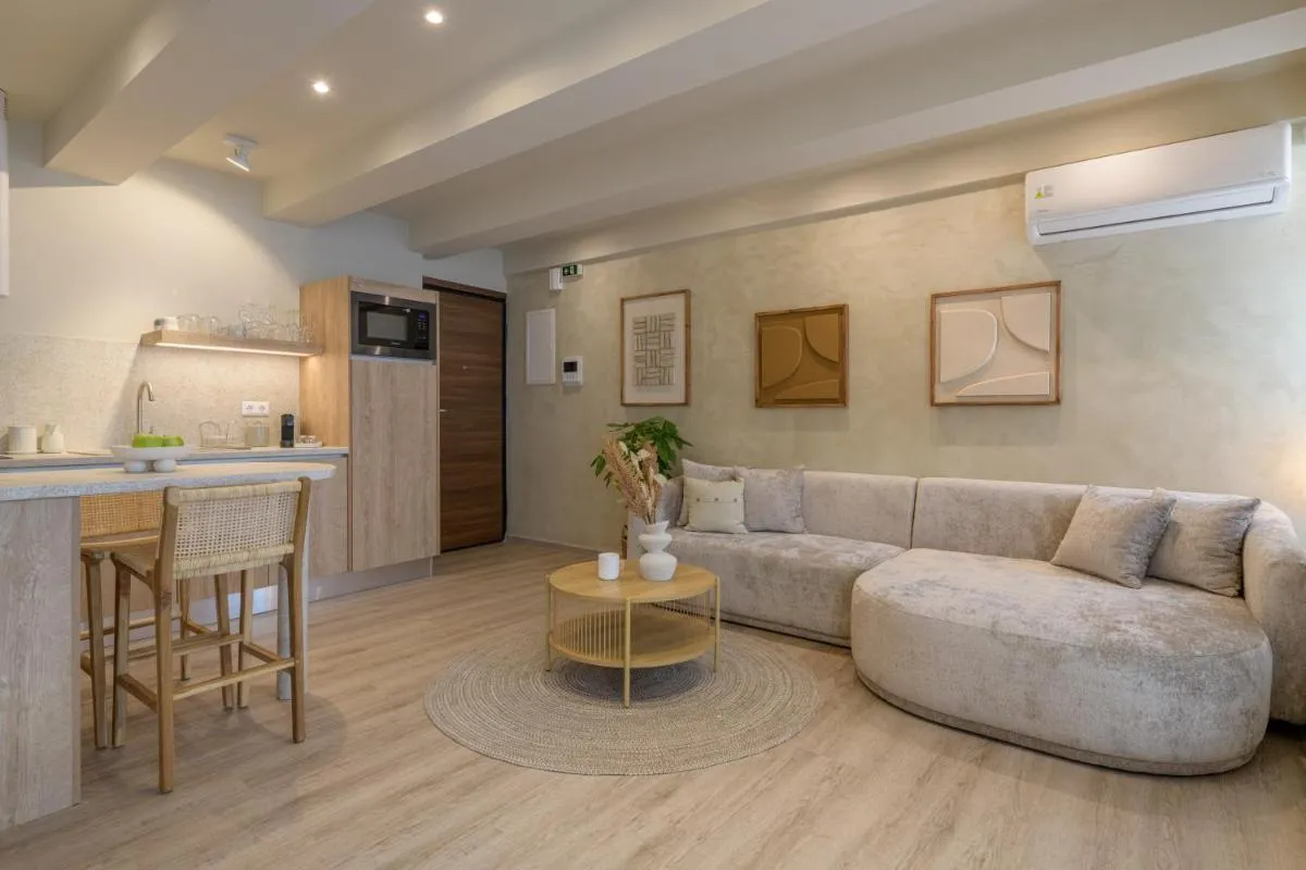 Image 3 of Minimalist Oasis in Athens