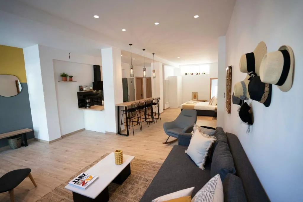 Image of Modern 2bed 2bath loft in Acropolis area