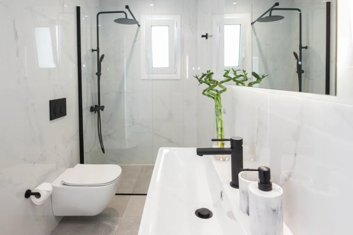 Image 5 of Modern Luxury Athens Riviera Apt with Sea View