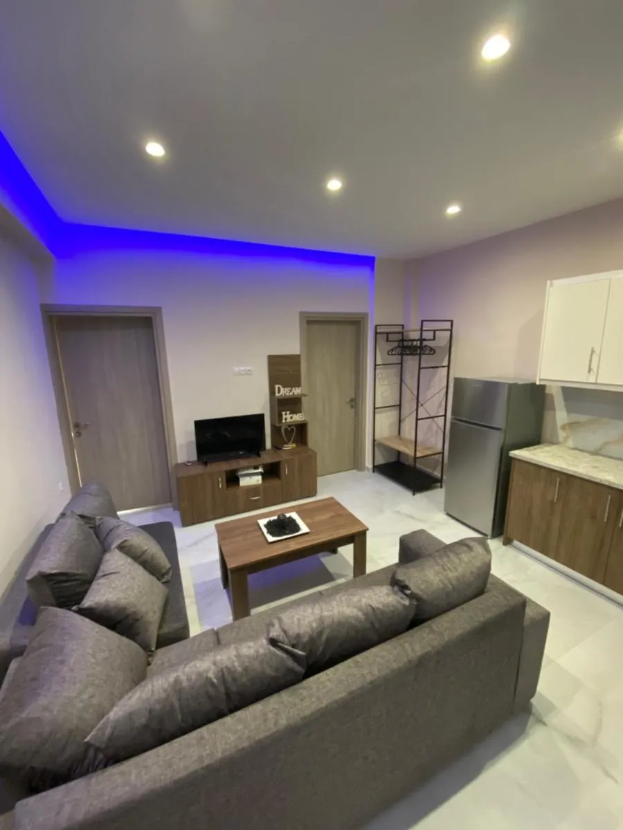 Image 3 of Modern Rous Apartment in Athens