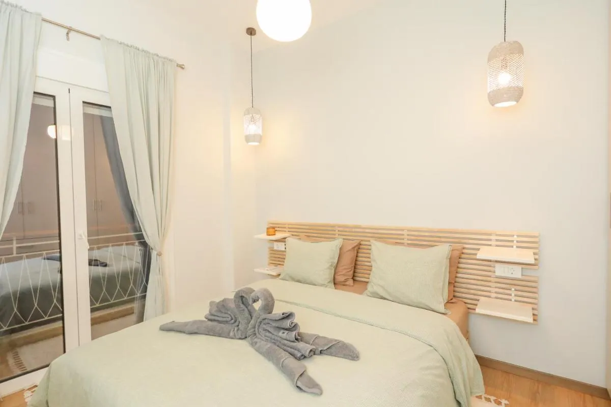 Image 6 of Modern and Luxury apartment
