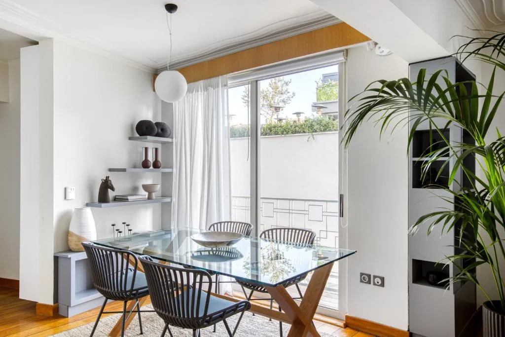 Image of Monastiraki Stylish Loft W/ Acropolis View/Bathtub
