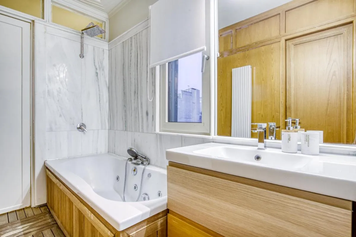 Image 2 of Monastiraki Stylish Loft W/ Acropolis View/Bathtub