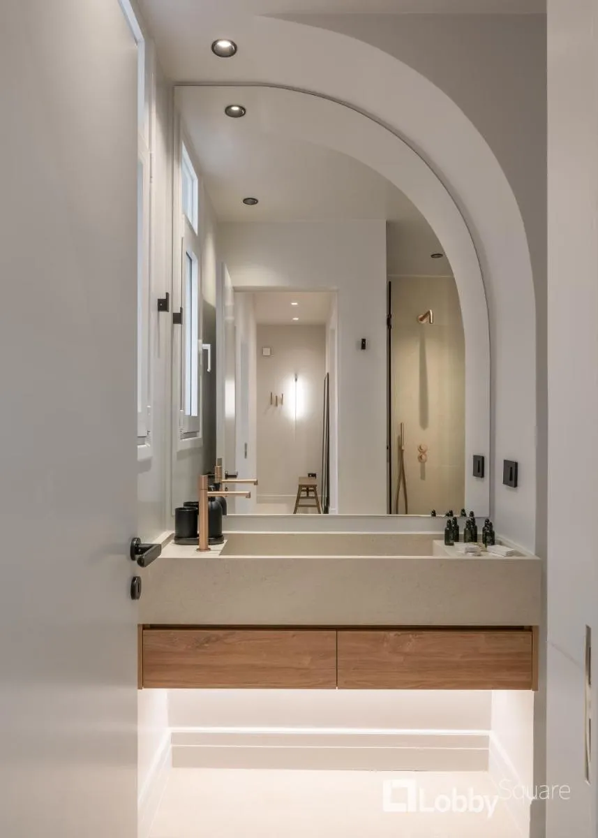 Image 4 of Muse Apartment by LobbySquare