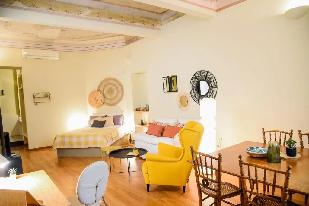 Image of Neoclassical Athens Residence
