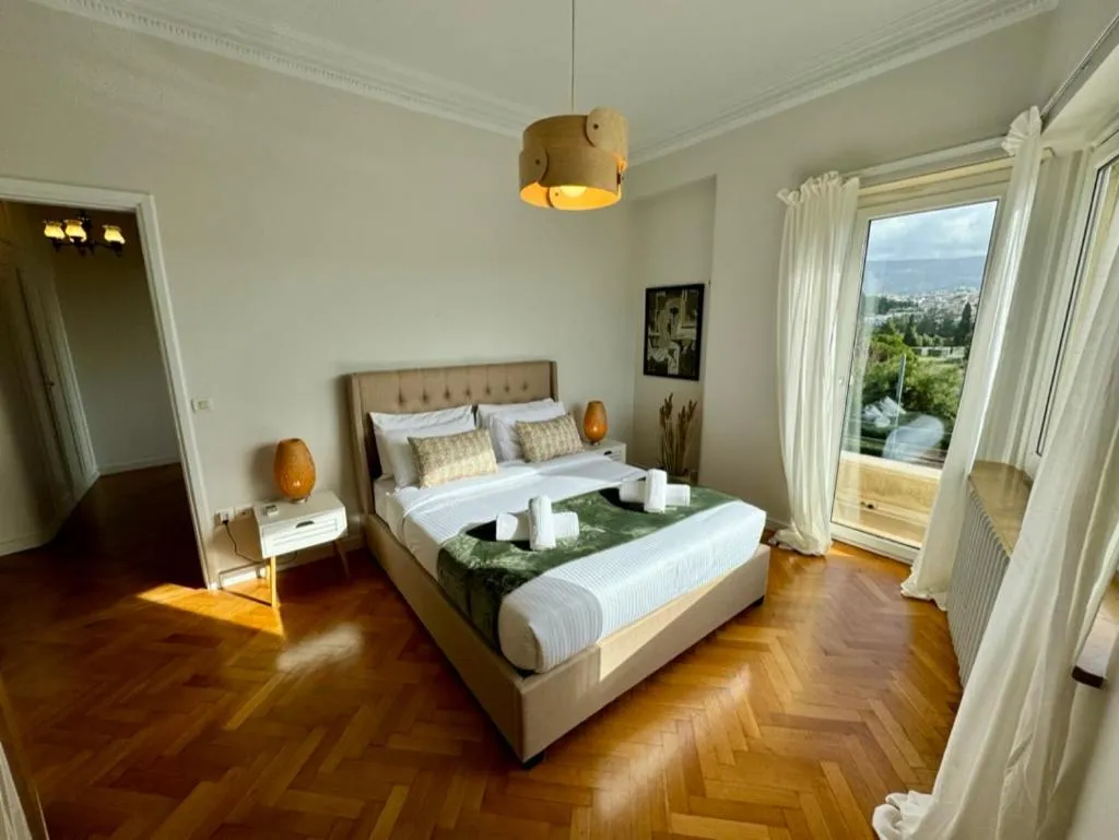 Image 1 of Niki in Athens