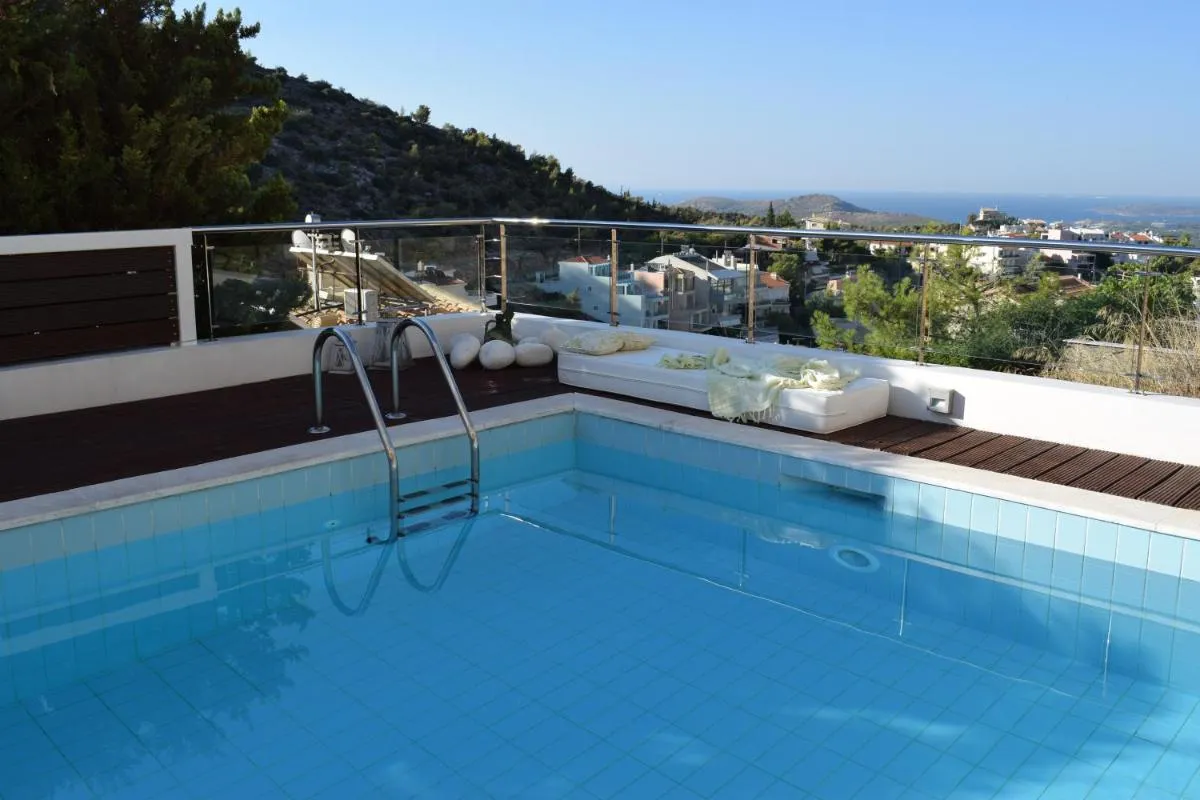 Image 2 of Panorama Penthouse & Studios
