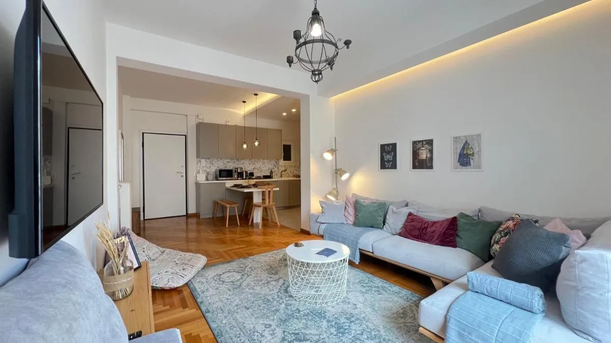 Image 1 of Pirgotelous Spacious 3bdr apt in Pangrati