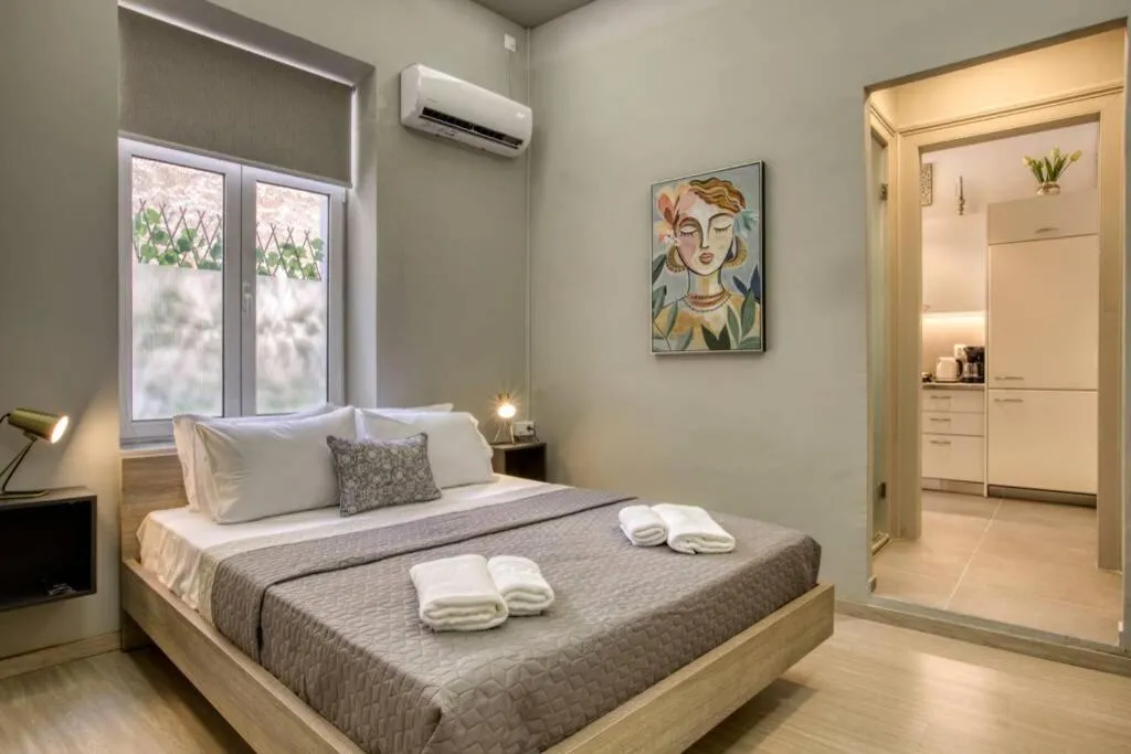 Image 1 of Plaka Filotheis House A