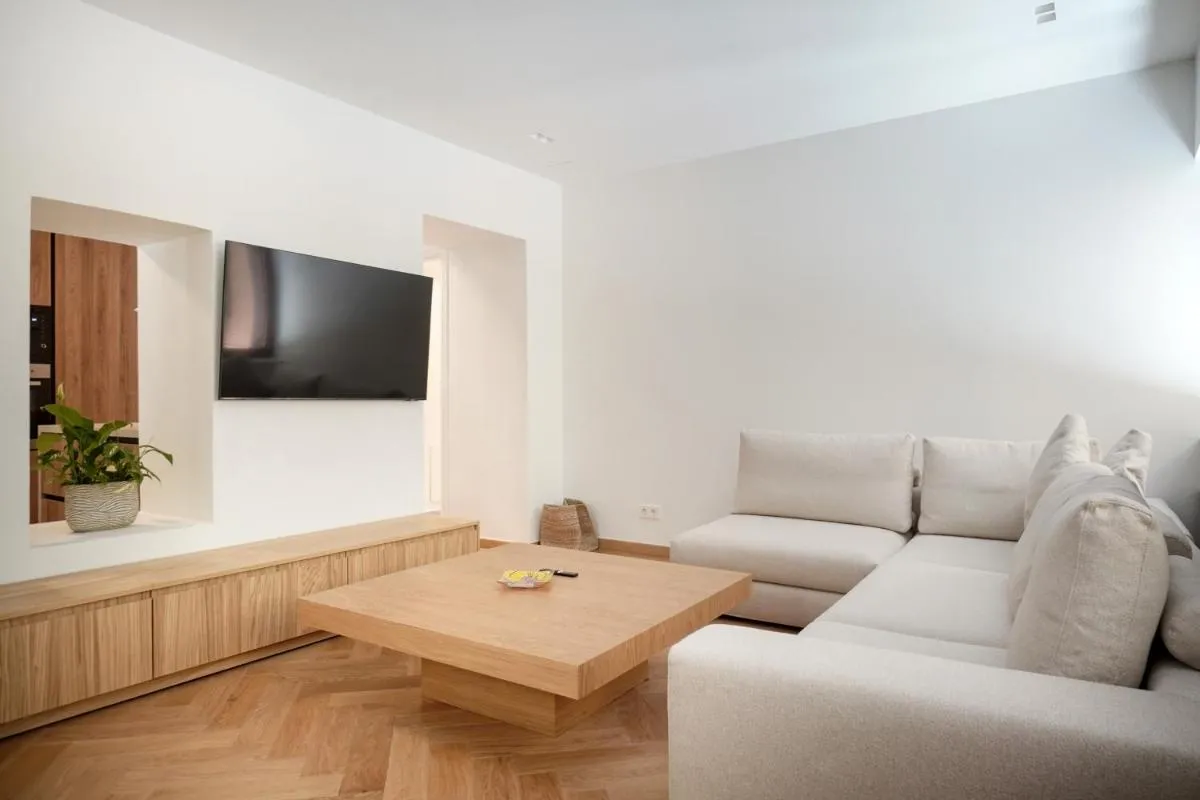 Image 2 of Plaka House – Boutique Apartments