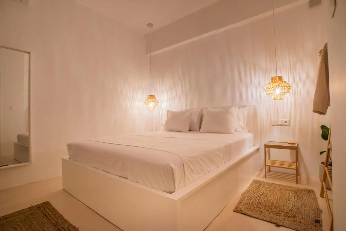 Image 1 of Private Jacuzzi & Acropolis View – The Suite