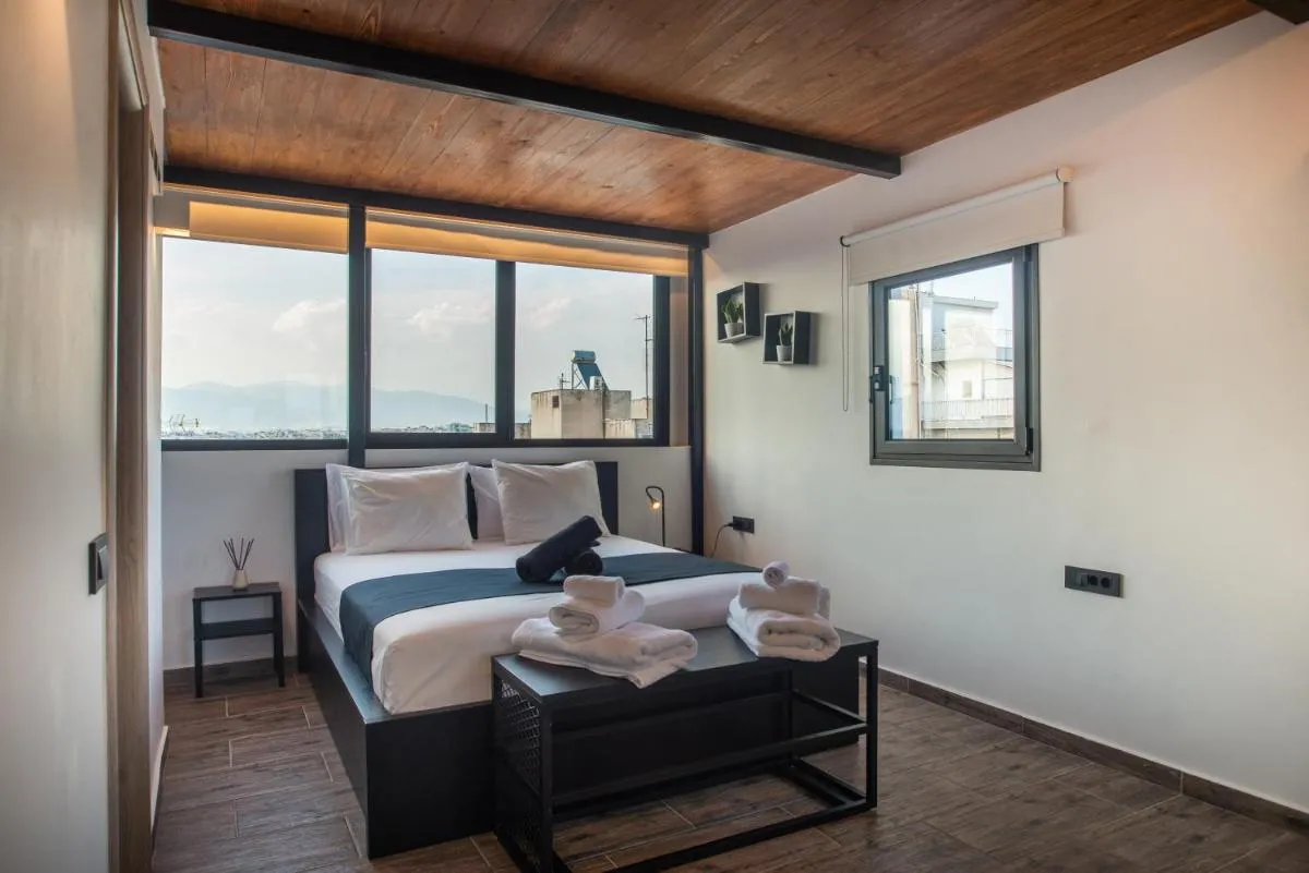 Image 6 of Private Jacuzzi & Acropolis View – The Urban Loft