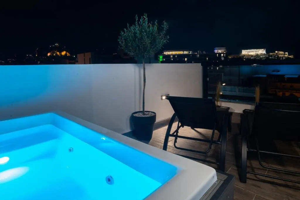 Image of Private Jacuzzi & Acropolis View – The Urban Loft