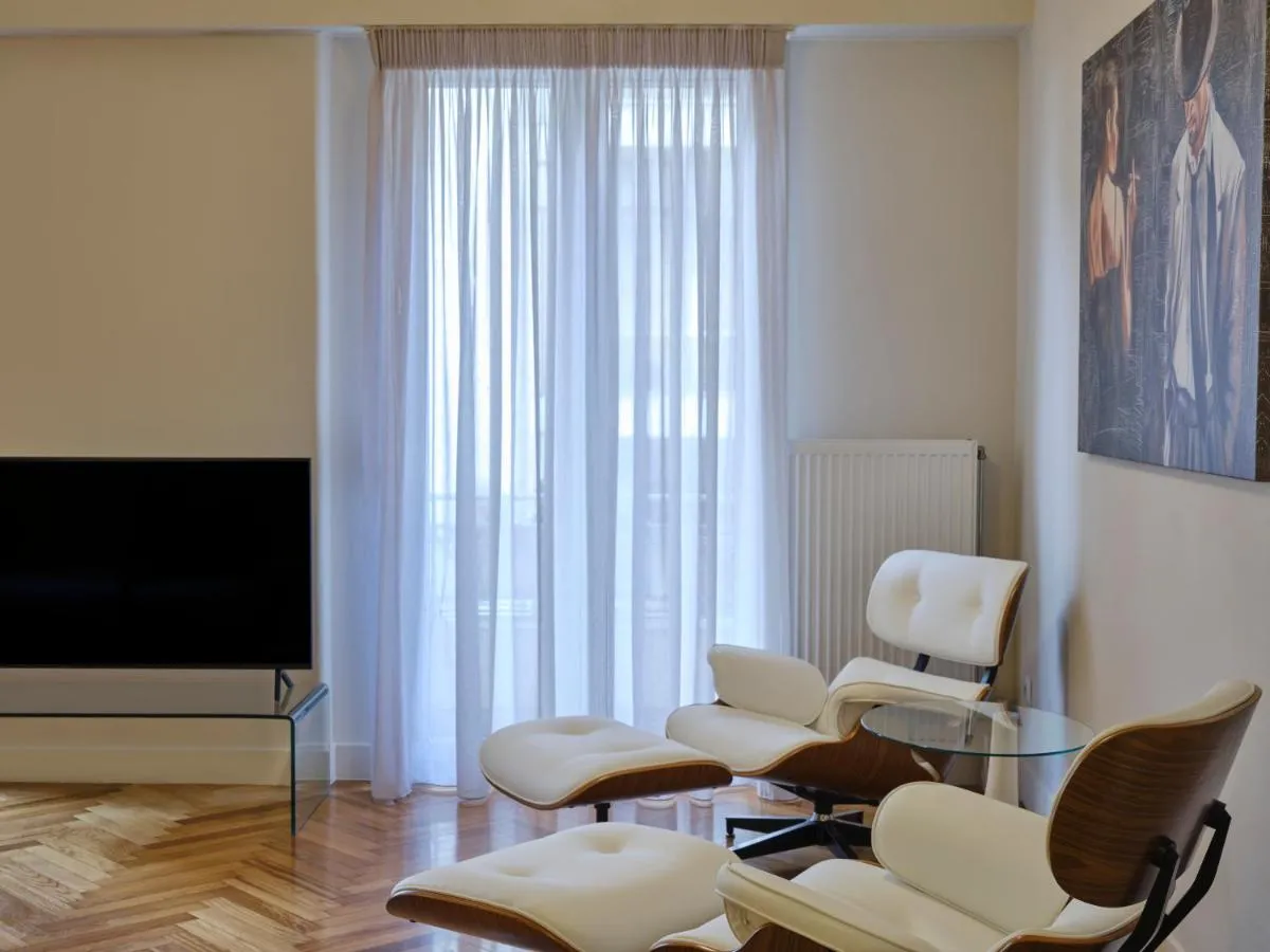 Image 5 of Quiet, central 2bd Apt, Kolonaki