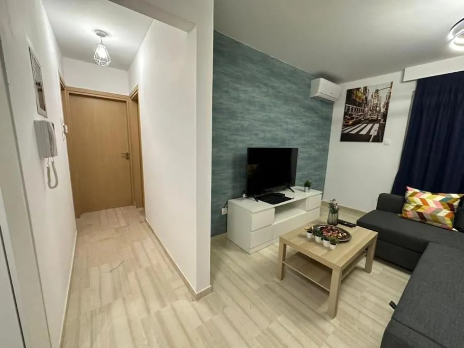 Image 4 of Quiet simple brand new luxury apartment by the sea