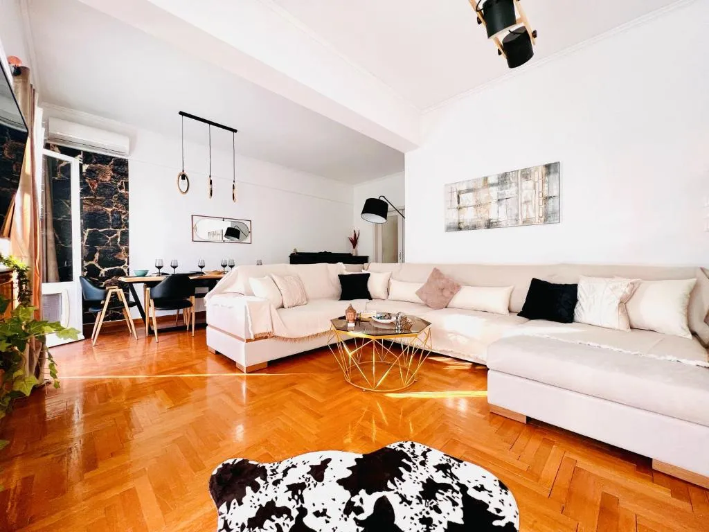Image of Seaside apartment in Flisvos marina