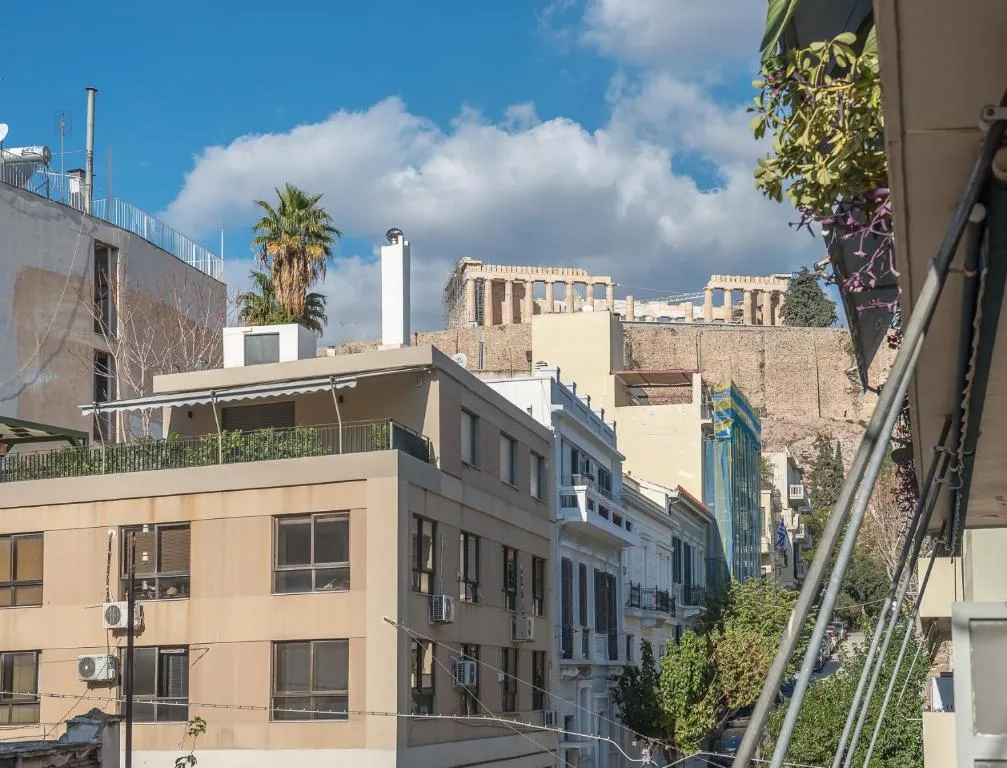Image of Spacious 2BDs Apt With Acropolis View In Center