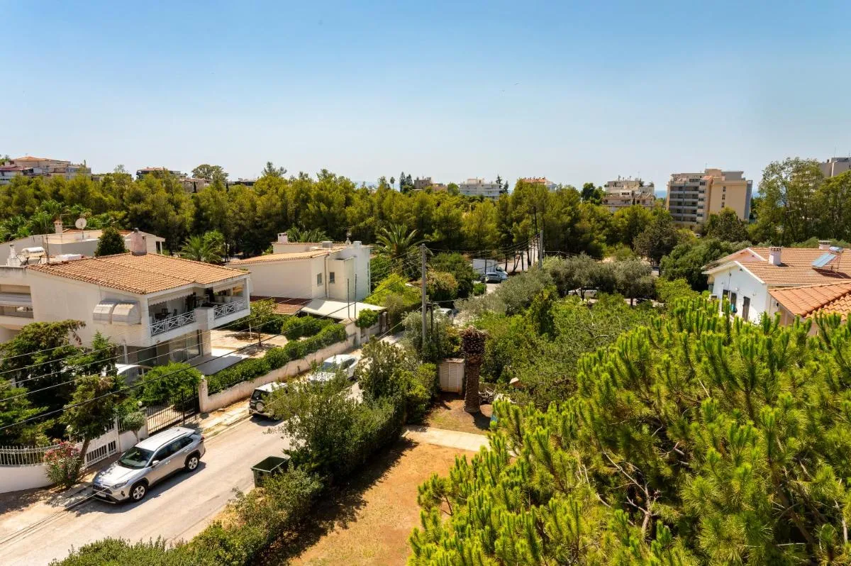Image 5 of Spacious apartment in Kavouri